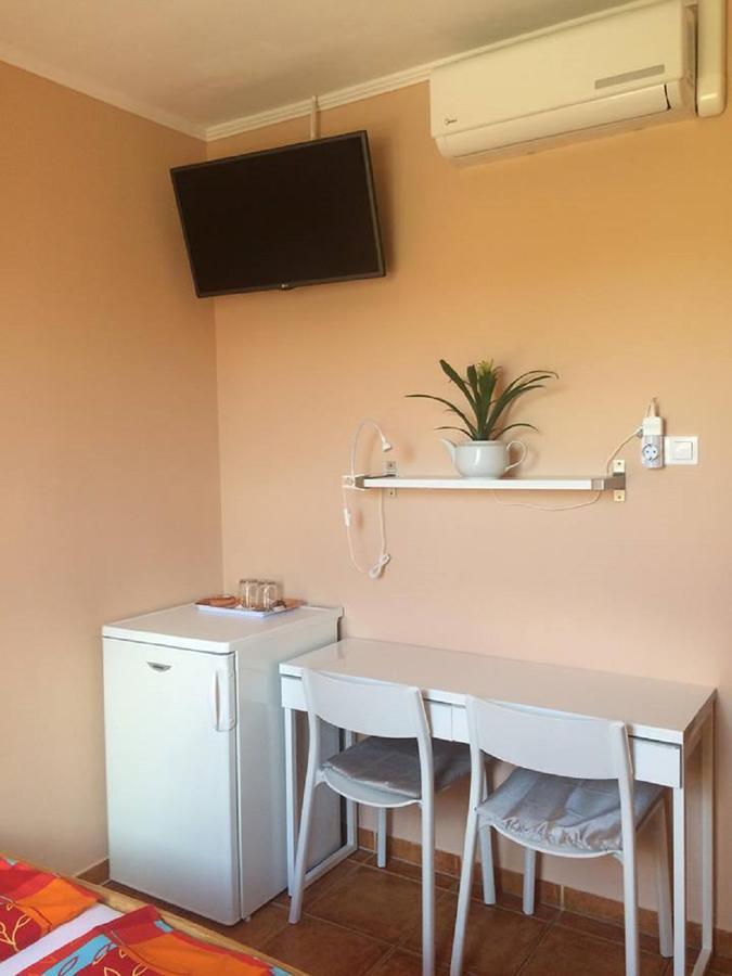 Karpatia Panzio Bed & Breakfast Estergon Dış mekan fotoğraf